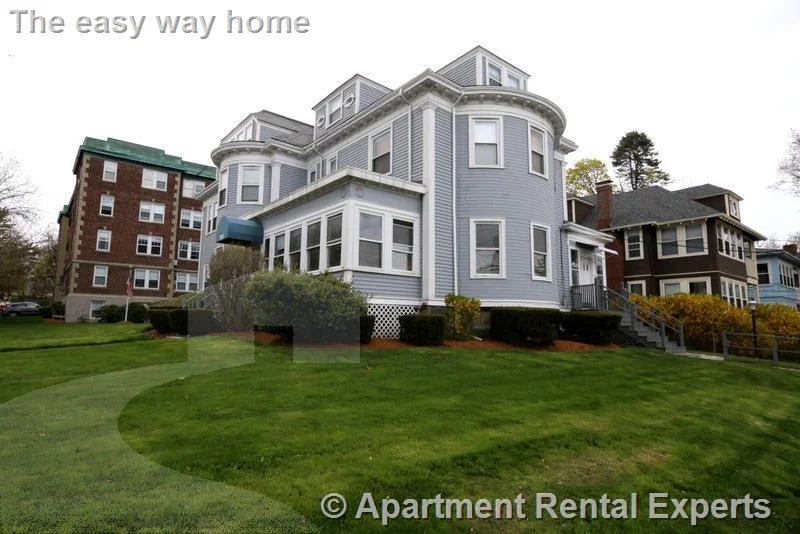 Studio bed, 1 bath apartment for rent at 44 Central St Unit 6, Spring Hill