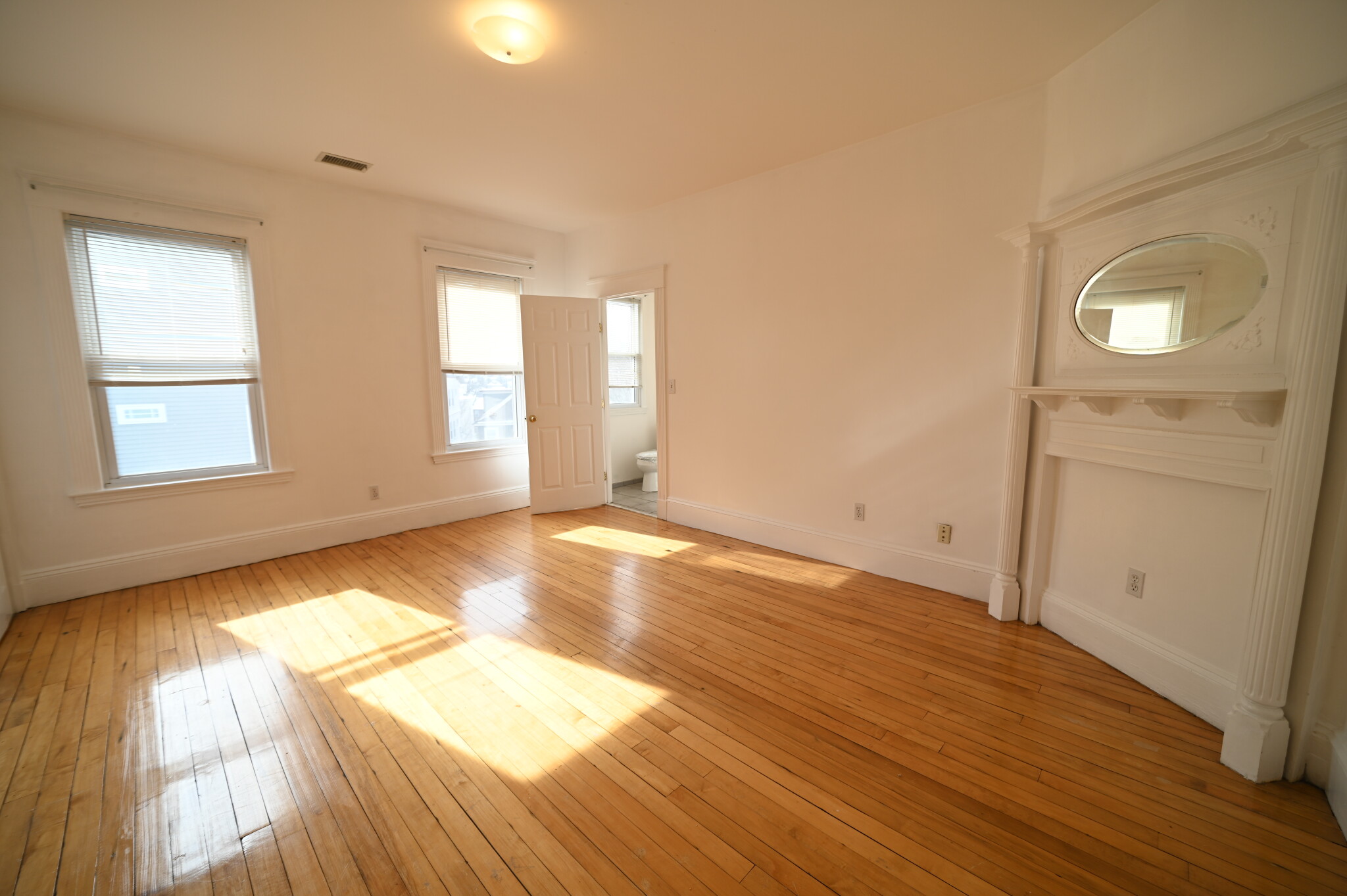 4 bed, 2.5 bath apartment for rent at 44 Champney St Unit 2, Brighton — photo 9 of 18