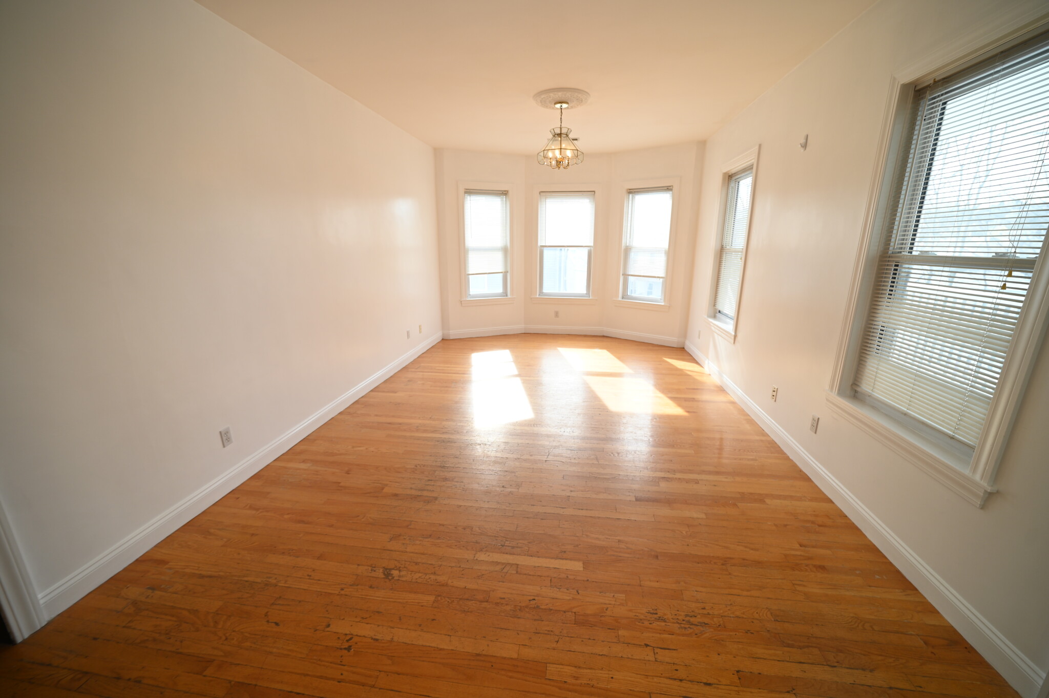 4 bed, 2.5 bath apartment for rent at 44 Champney St Unit 2, Brighton — photo 1 of 18