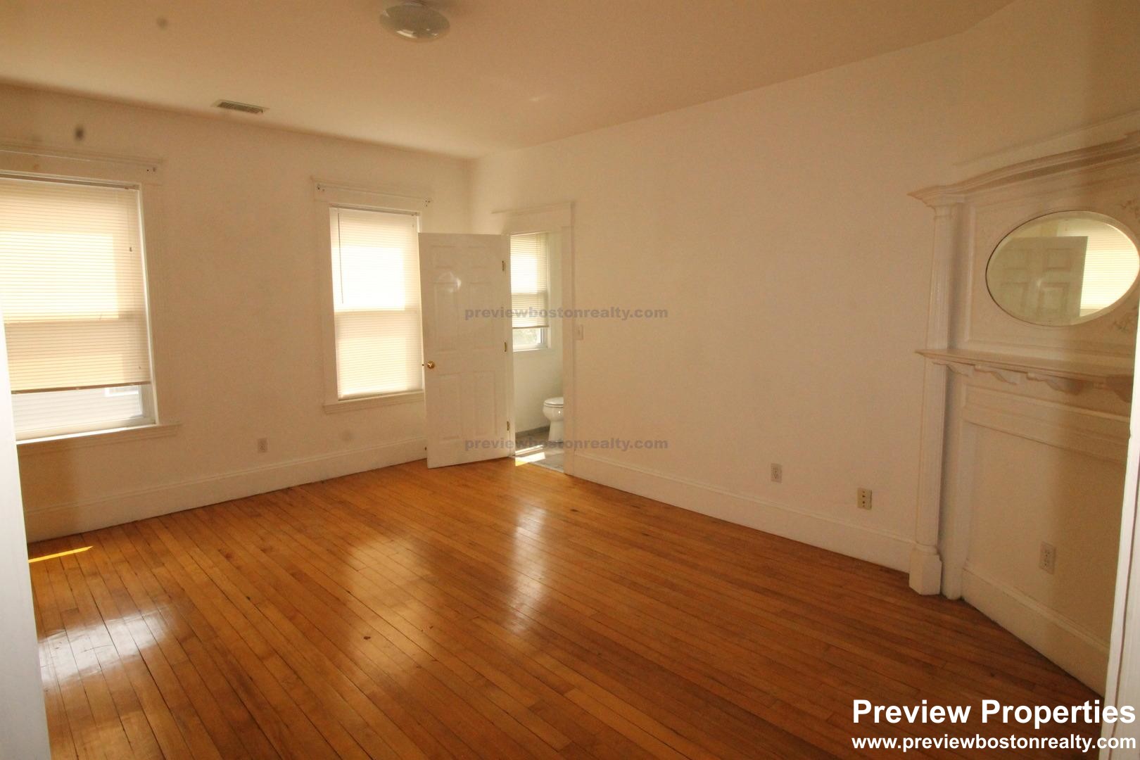 4 bed, 2.5 bath apartment for rent at 44 Champney St Unit 2P, Brighton — photo 7 of 18