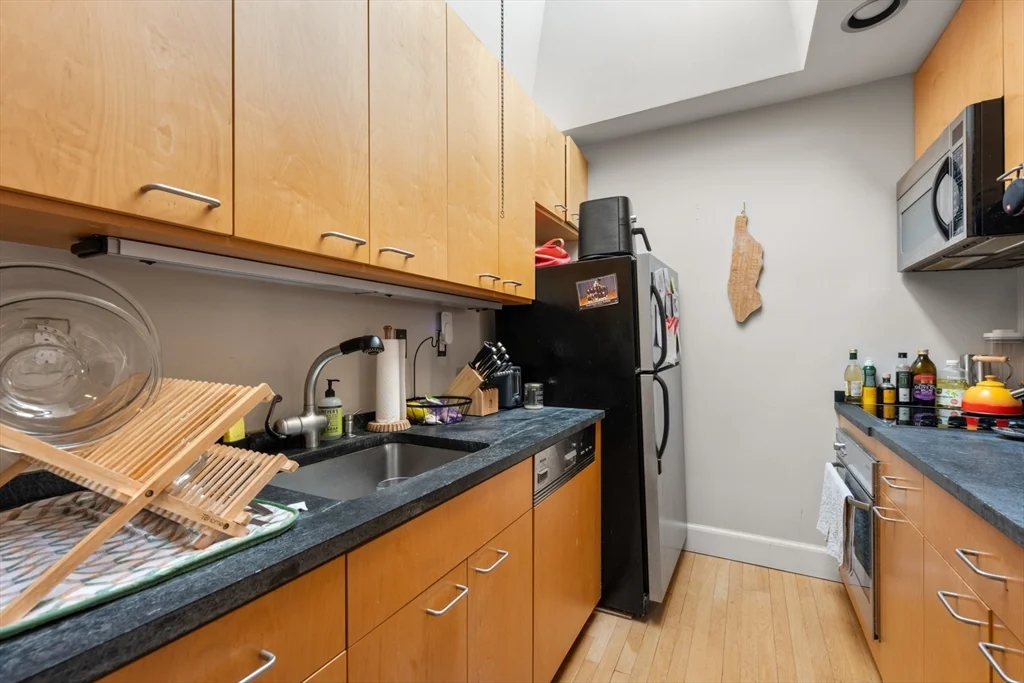 1 bed, 1 bath apartment for rent at 44 Chandler St Unit 8, South End — photo 4 of 12