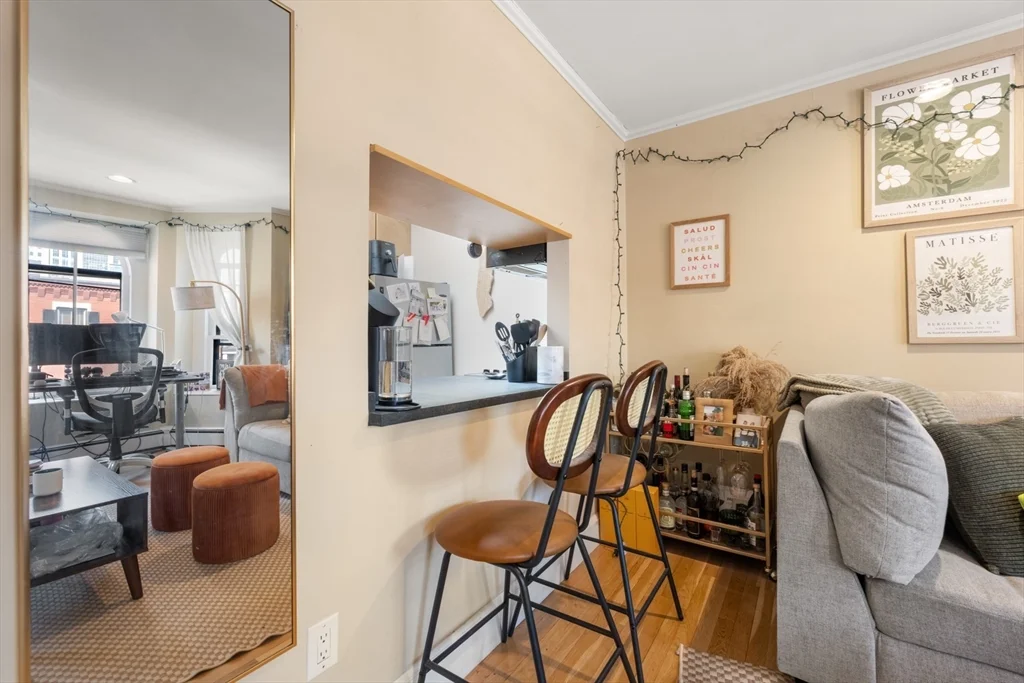 1 bed, 1 bath apartment for rent at 44 Chandler St Unit 8, South End — photo 3 of 12