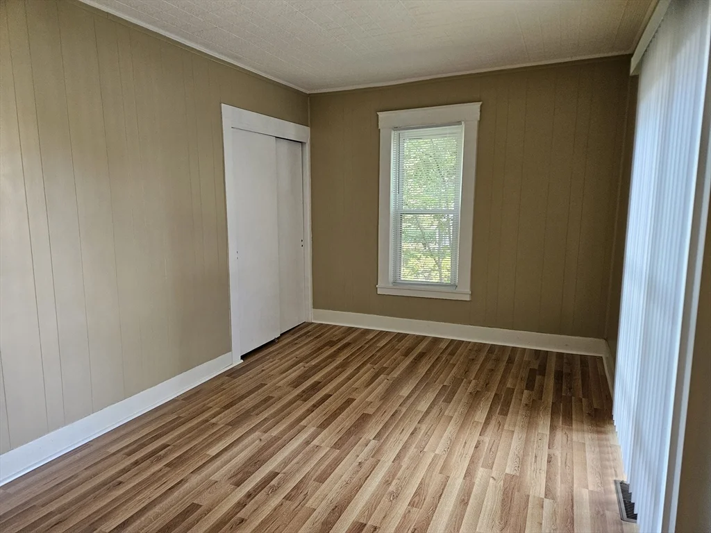 3 bed, 1 bath apartment for rent at 44 Chestnut St Unit 2, Marlborough — photo 14 of 26