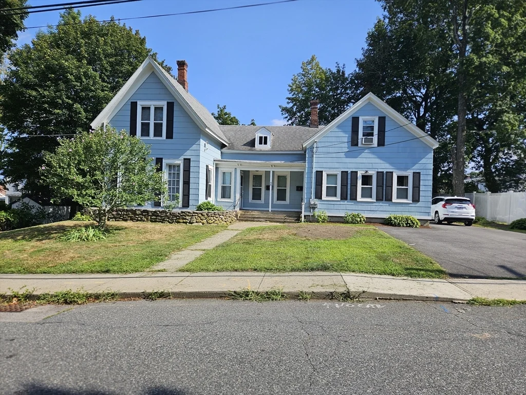 3 bed, 1 bath apartment for rent at 44 Chestnut St Unit 2, Marlborough — photo 1 of 26