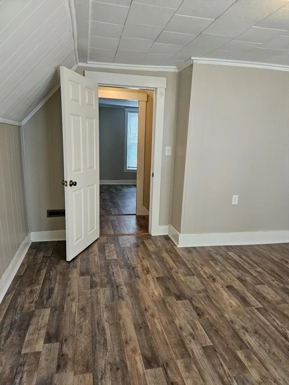 3 bed, 1 bath apartment for rent at 44 Chestnut St Unit 2, Marlborough — photo 23 of 26