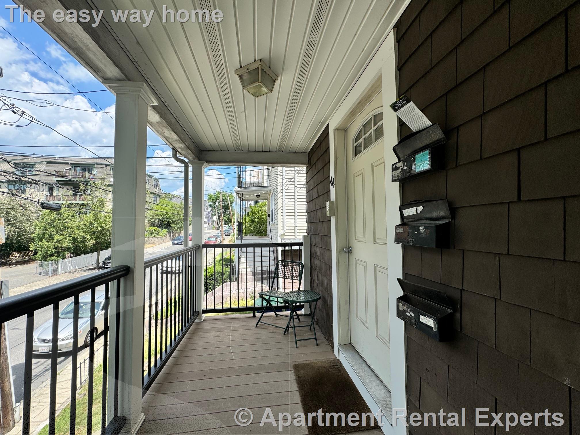 2 bed, 1 bath apartment for rent at 44 Clarendon Ave Unit 2, Teele Square — photo 2 of 16