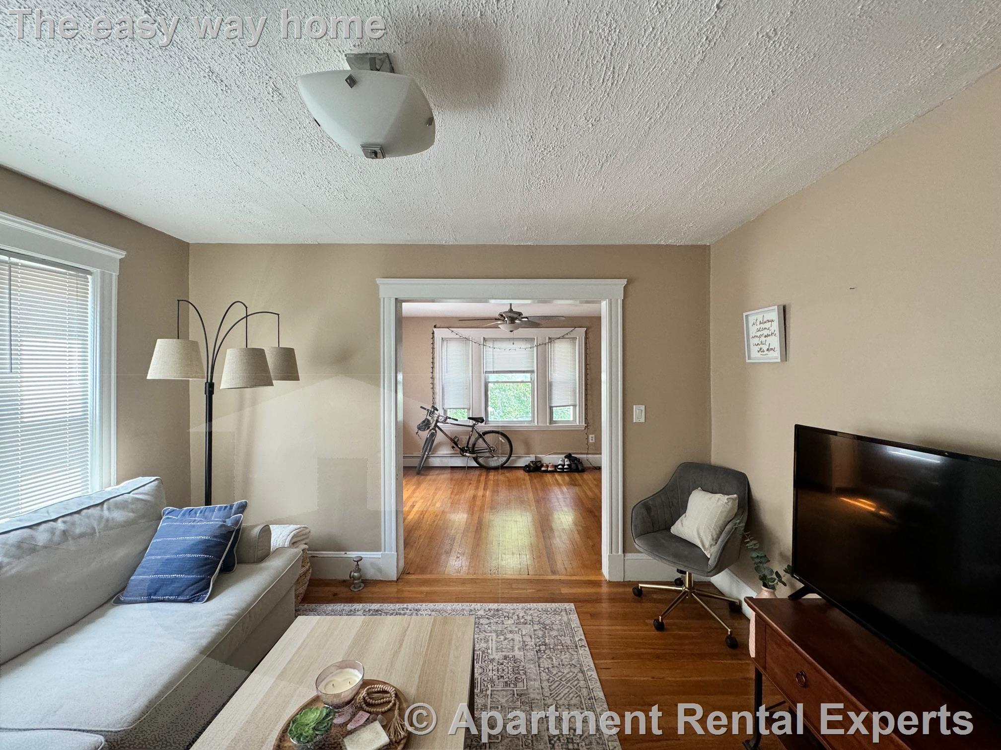 2 bed, 1 bath apartment for rent at 44 Clarendon Ave Unit 2, Teele Square — photo 5 of 16