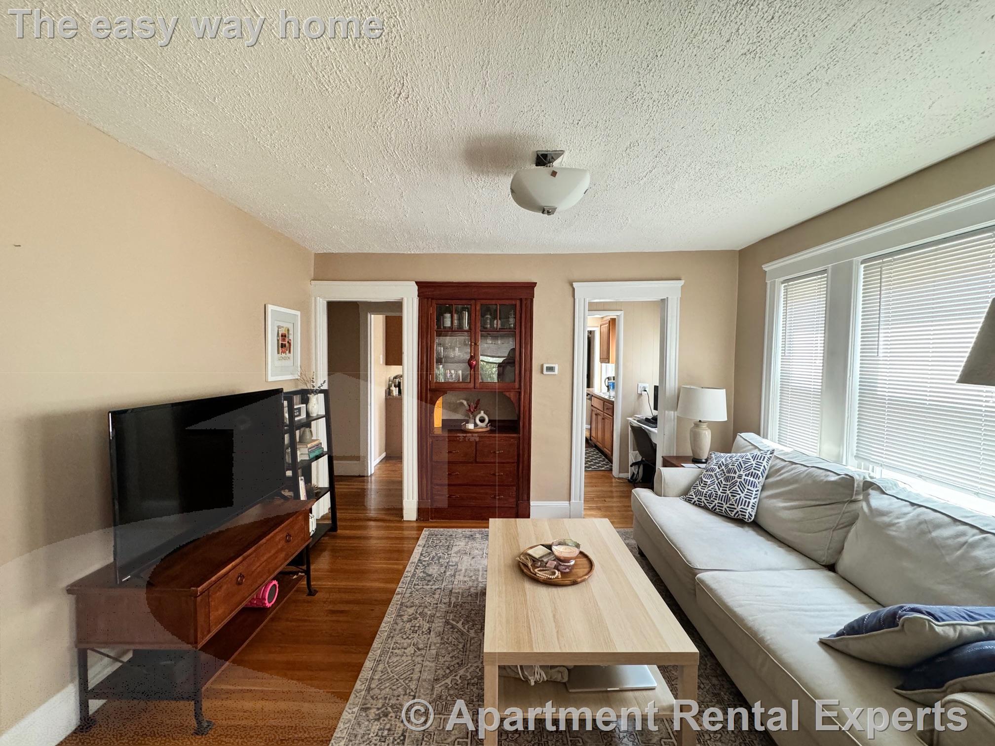 2 bed, 1 bath apartment for rent at 44 Clarendon Ave Unit 2, Teele Square — photo 4 of 16