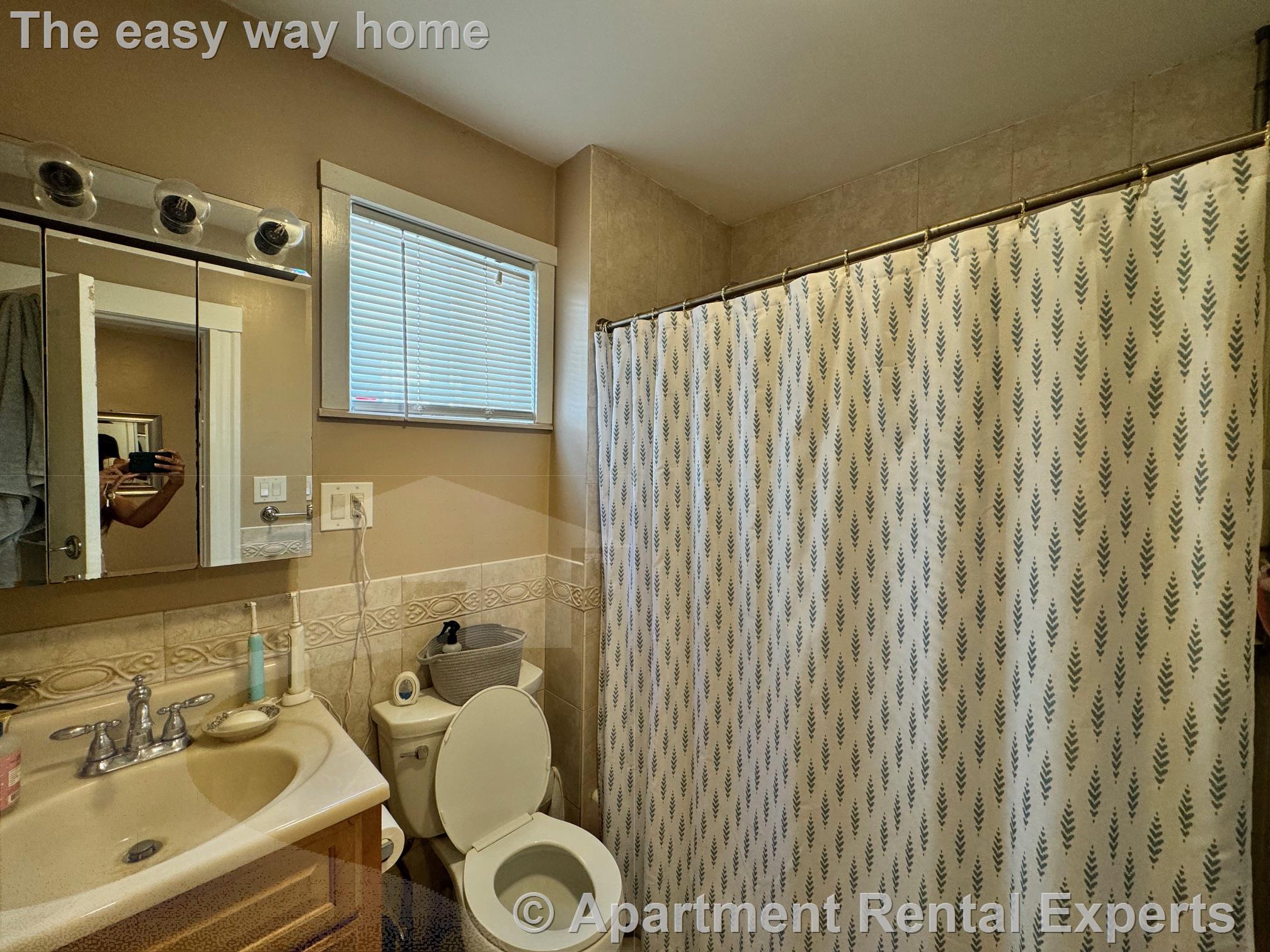 2 bed, 1 bath apartment for rent at 44 Clarendon Ave Unit 2, Teele Square — photo 14 of 16
