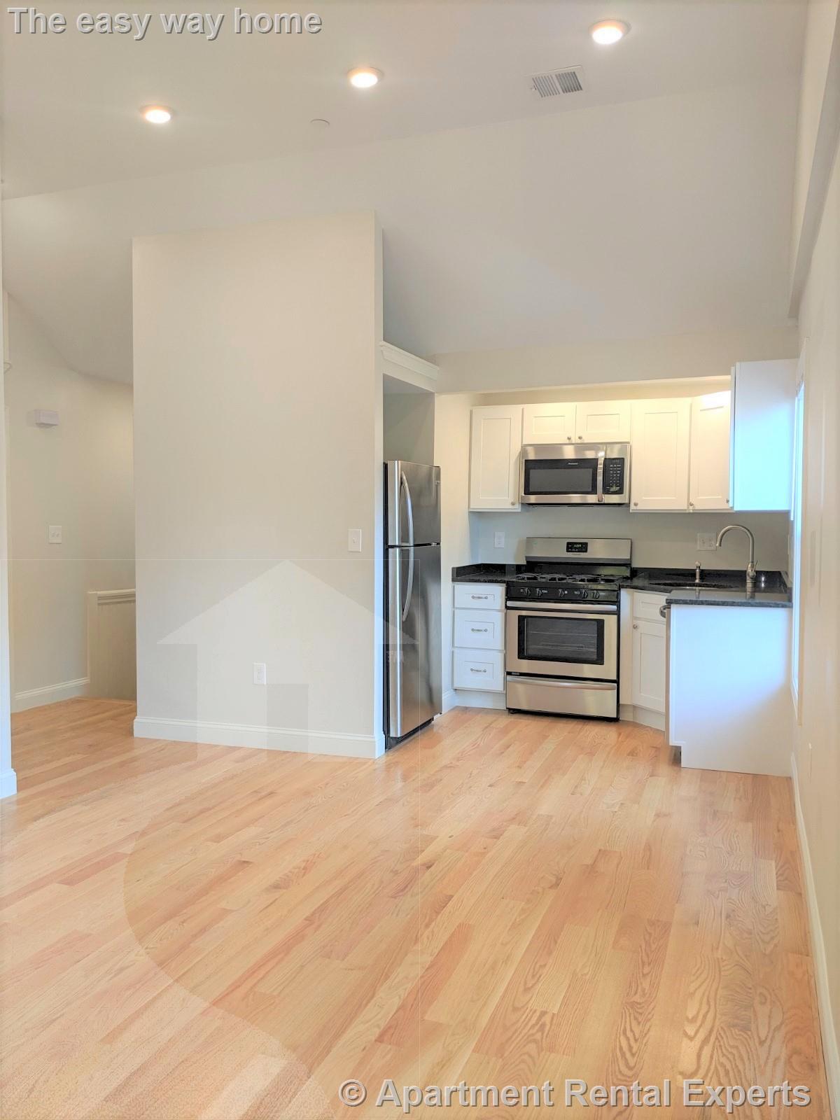 1 bed, 1 bath apartment for rent at 44 Cogswell Ave Unit 2, Porter Square — photo 3 of 15