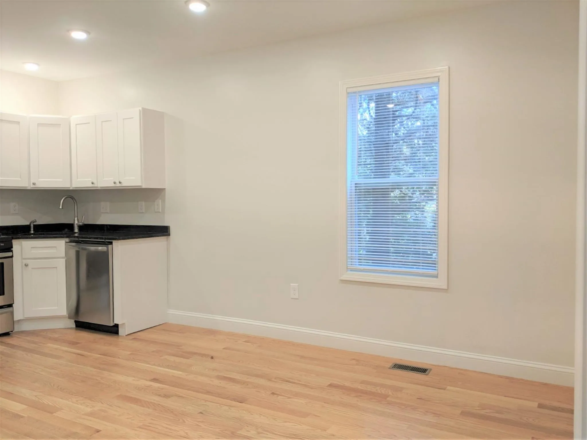 1 bed, 1 bath apartment for rent at 44 Cogswell Ave Unit 3R, Porter Square — photo 3 of 12