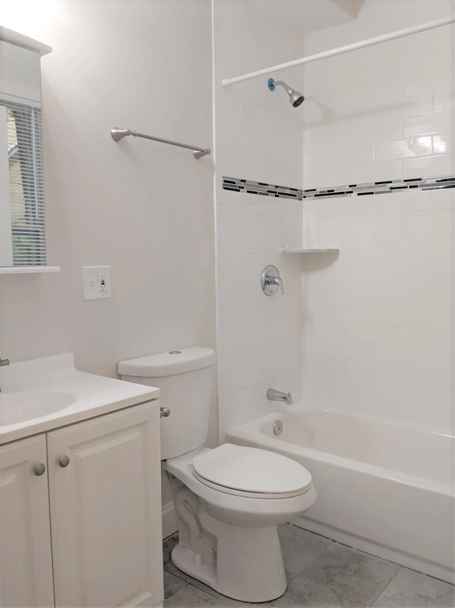 1 bed, 1 bath apartment for rent at 44 Cogswell Ave Unit 3R, Porter Square — photo 10 of 12