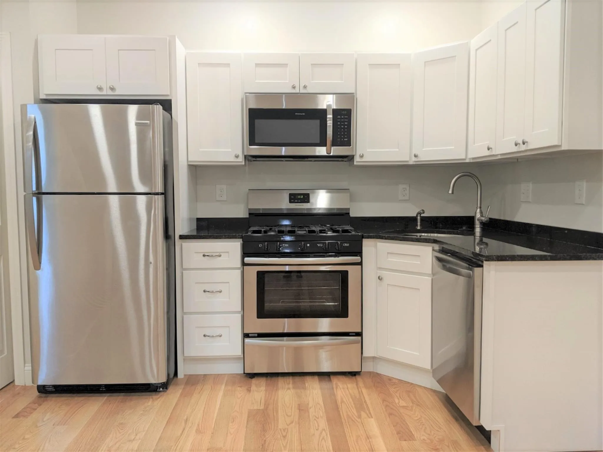 1 bed, 1 bath apartment for rent at 44 Cogswell Ave Unit 3R, Porter Square — photo 2 of 12