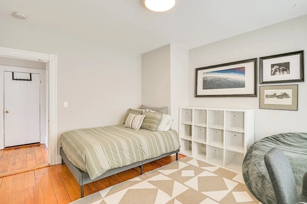 5 bed, 4+ bath apartment for rent at 44 Cottage St Unit SF, Watertown — photo 21 of 40