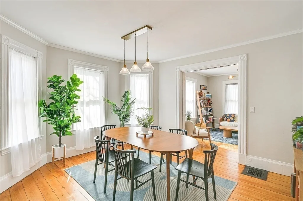 5 bed, 4+ bath apartment for rent at 44 Cottage St Unit SF, Watertown — photo 5 of 40
