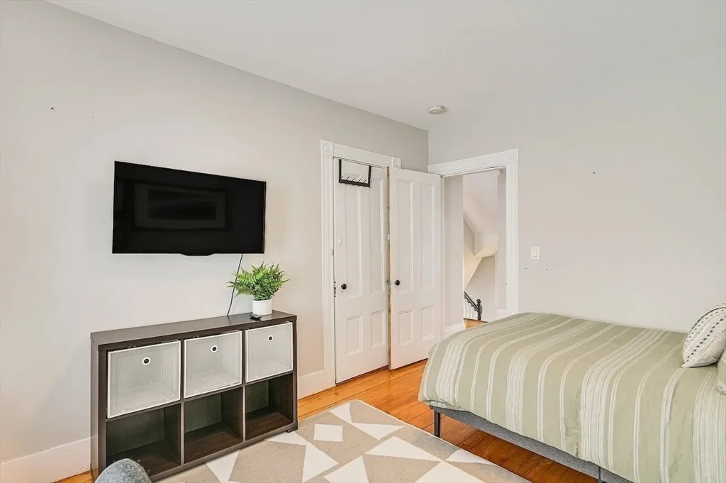 5 bed, 4+ bath apartment for rent at 44 Cottage St Unit SF, Watertown — photo 22 of 40