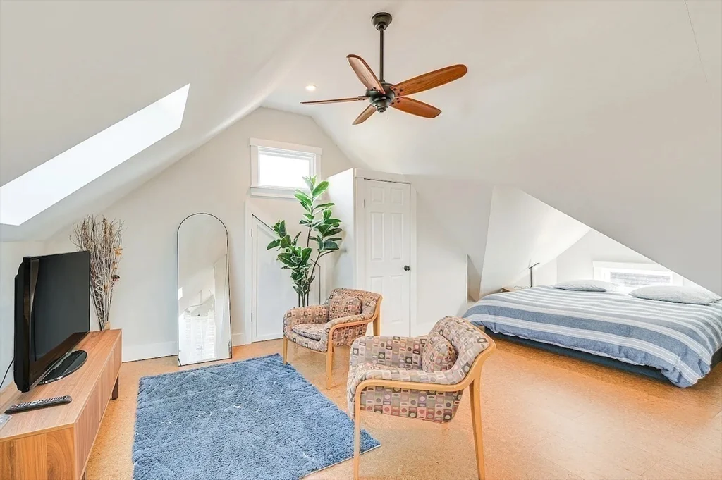 5 bed, 4+ bath apartment for rent at 44 Cottage St Unit SF, Watertown — photo 32 of 40