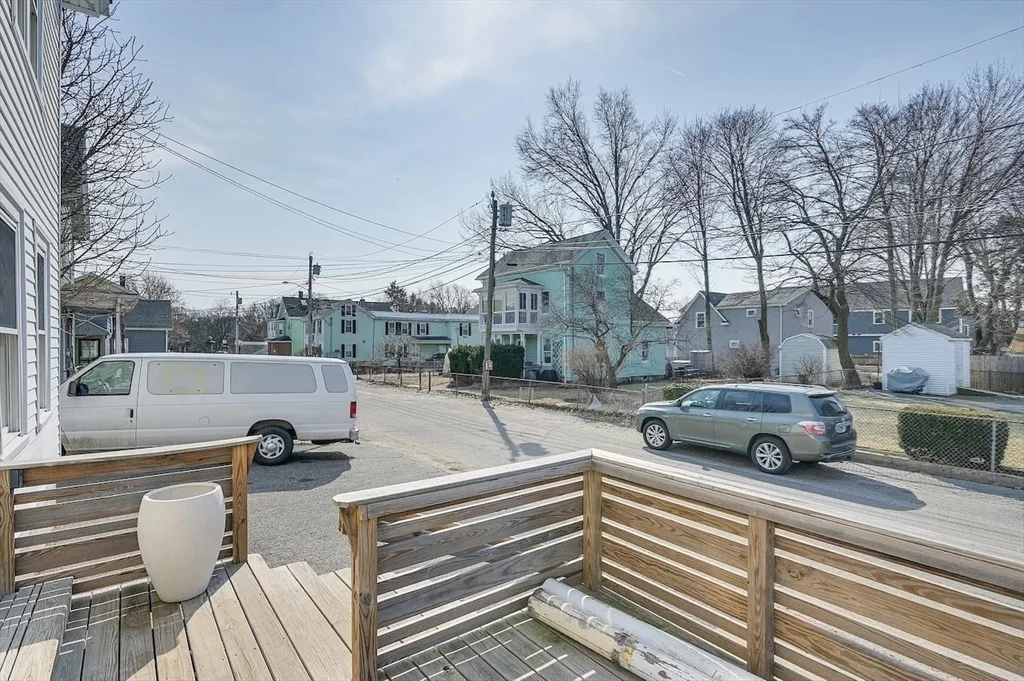 5 bed, 4+ bath apartment for rent at 44 Cottage St Unit SF, Watertown — photo 39 of 40