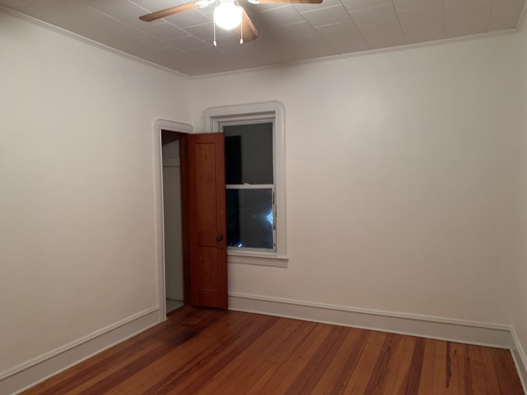 3 bed, 1 bath apartment for rent at 44 Crawford St Unit 2, Fall River — photo 6 of 9