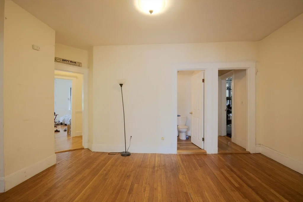 5 bed, 2 bath apartment for rent at 44 Cummings Rd Unit 2, Brighton — photo 6 of 26