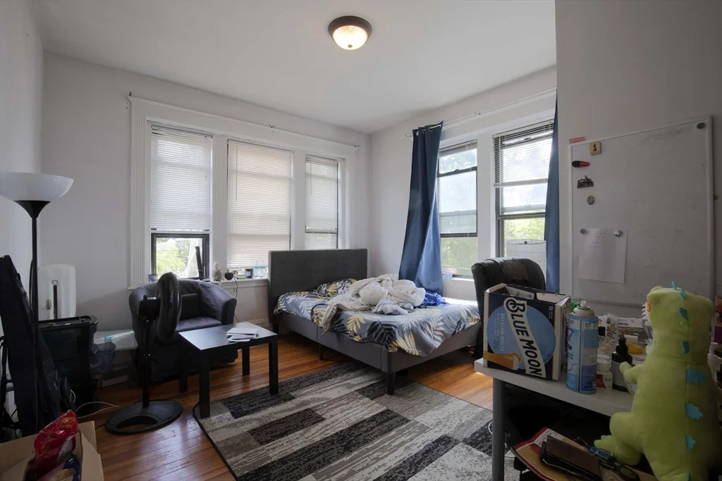 5 bed, 2 bath apartment for rent at 44 Cummings Rd Unit 2, Brighton — photo 12 of 26
