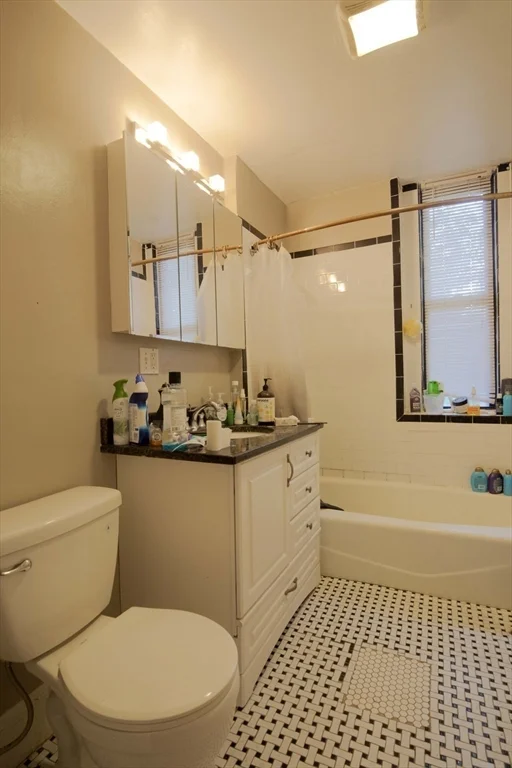5 bed, 2 bath apartment for rent at 44 Cummings Rd Unit 2, Brighton — photo 24 of 28