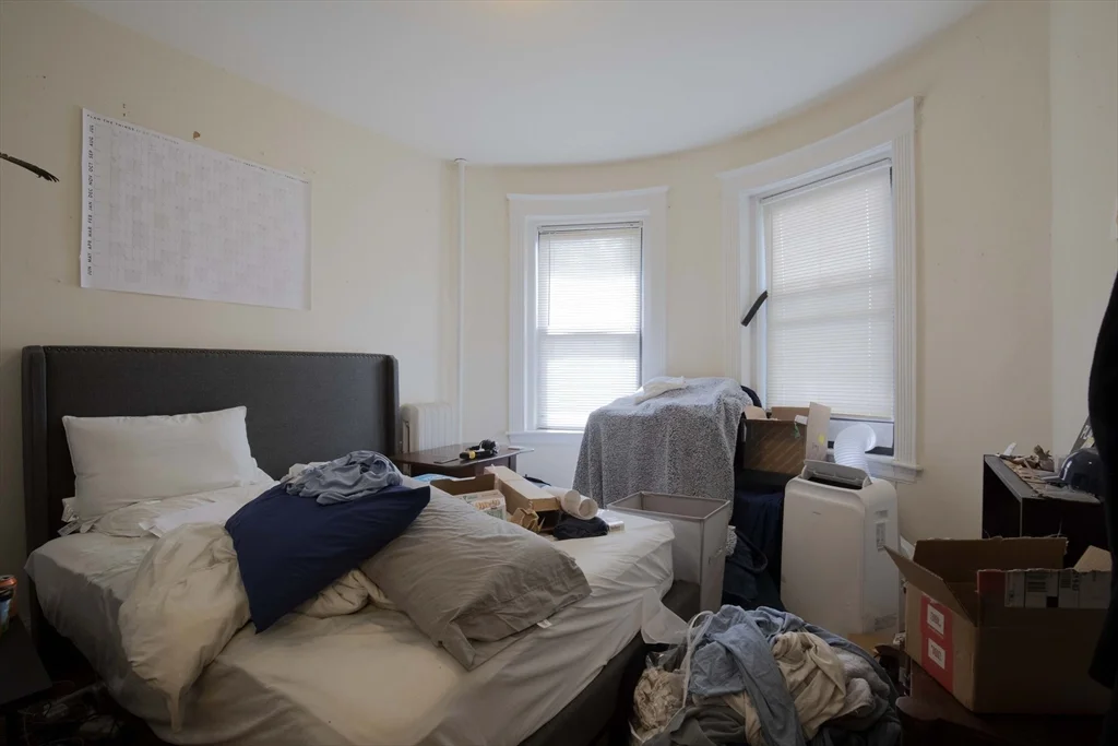 5 bed, 2 bath apartment for rent at 44 Cummings Rd Unit 2, Brighton — photo 14 of 26