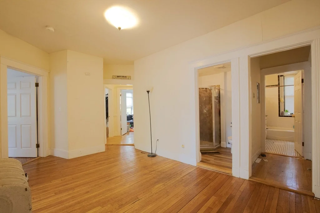 5 bed, 2 bath apartment for rent at 44 Cummings Rd Unit 2, Brighton — photo 1 of 26