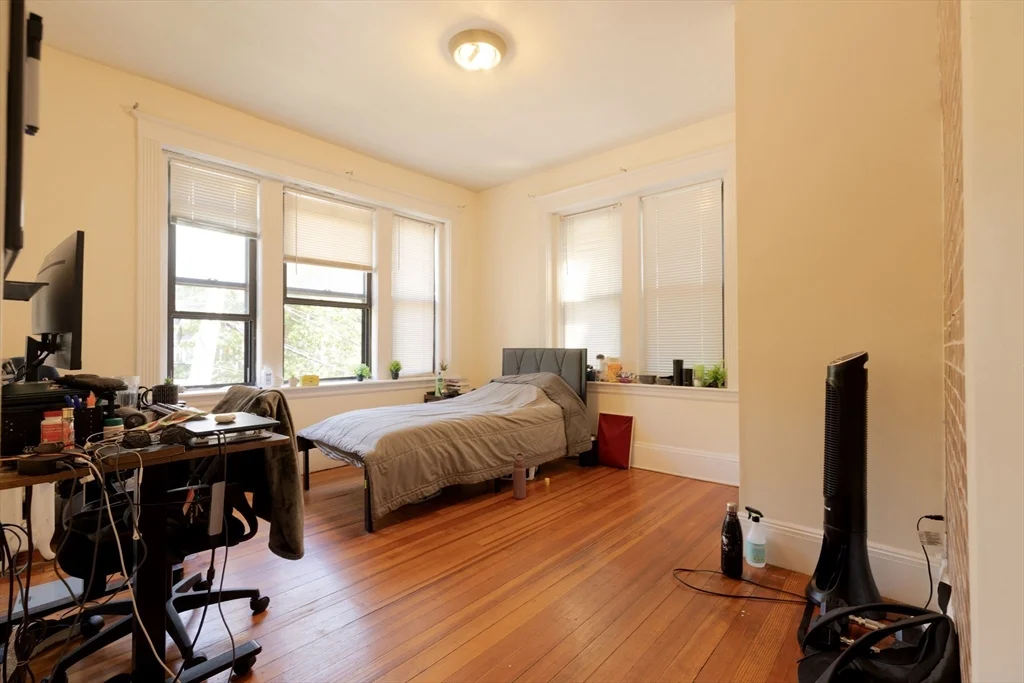 5 bed, 2 bath apartment for rent at 44 Cummings Rd Unit 2, Brighton — photo 12 of 28