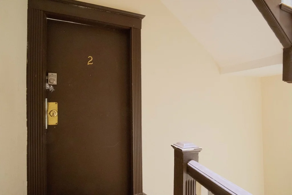 5 bed, 2 bath apartment for rent at 44 Cummings Rd Unit 2, Brighton — photo 4 of 26