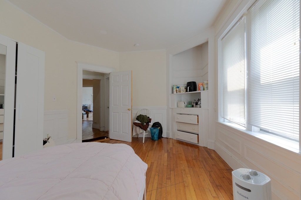 5 bed, 2 bath apartment for rent at 44 Cummings Rd Unit 4, Brighton — photo 20 of 31