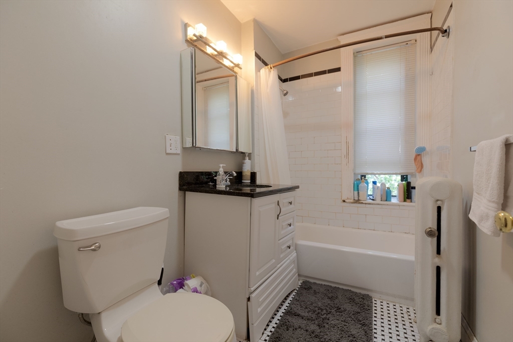 5 bed, 2 bath apartment for rent at 44 Cummings Rd Unit 4, Brighton — photo 28 of 31