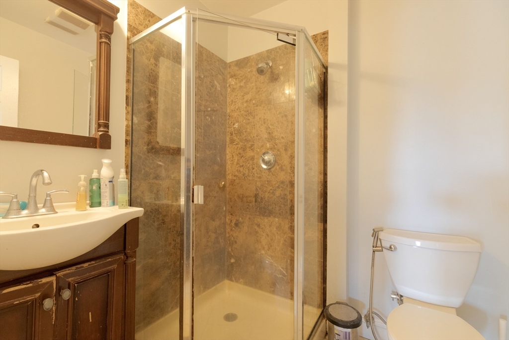 5 bed, 2 bath apartment for rent at 44 Cummings Rd Unit 4, Brighton — photo 26 of 31