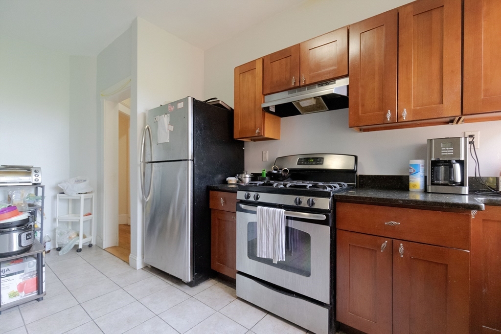 5 bed, 2 bath apartment for rent at 44 Cummings Rd Unit 4, Brighton — photo 24 of 31