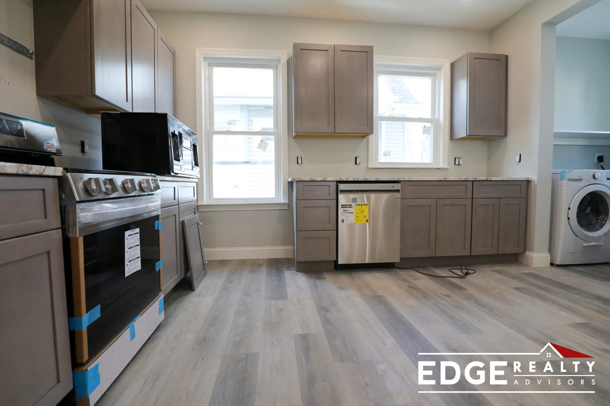 4 bed, 2 bath apartment for rent at 44 Cushman Rd Unit 2, Brighton — photo 3 of 9