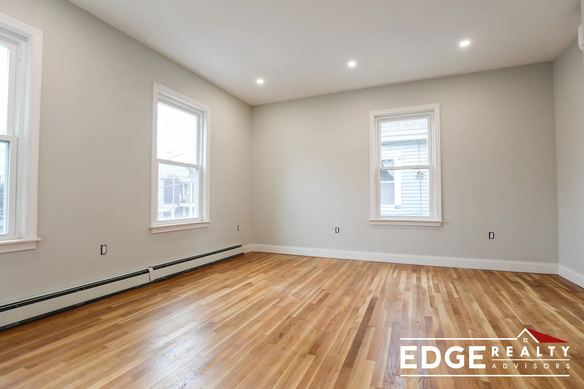 4 bed, 2 bath apartment for rent at 44 Cushman Rd Unit 2, Brighton — photo 5 of 9
