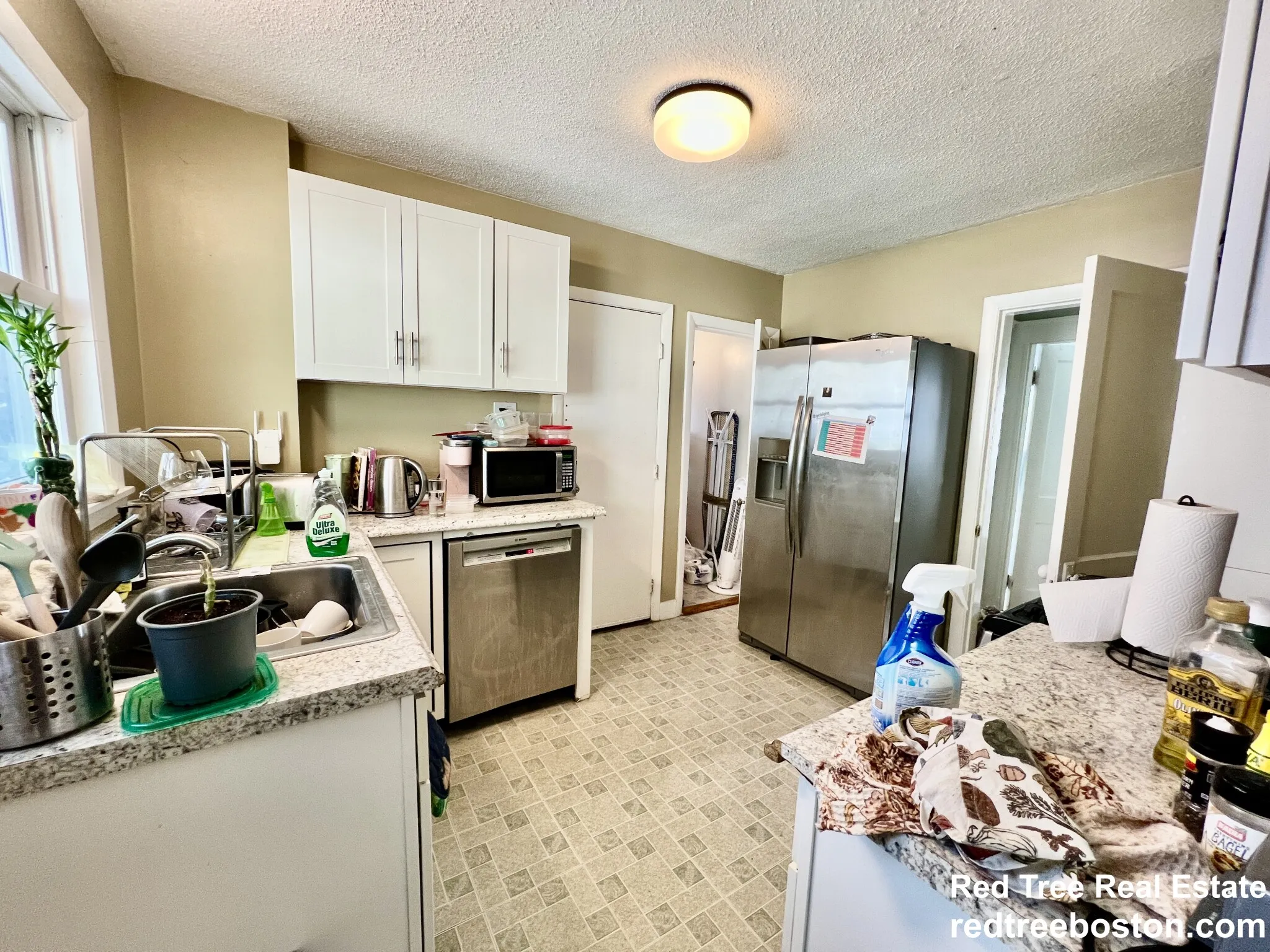 3 bed, 1 bath apartment for rent at 44 Day St Unit 2, Jamaica Plain — photo 5 of 29