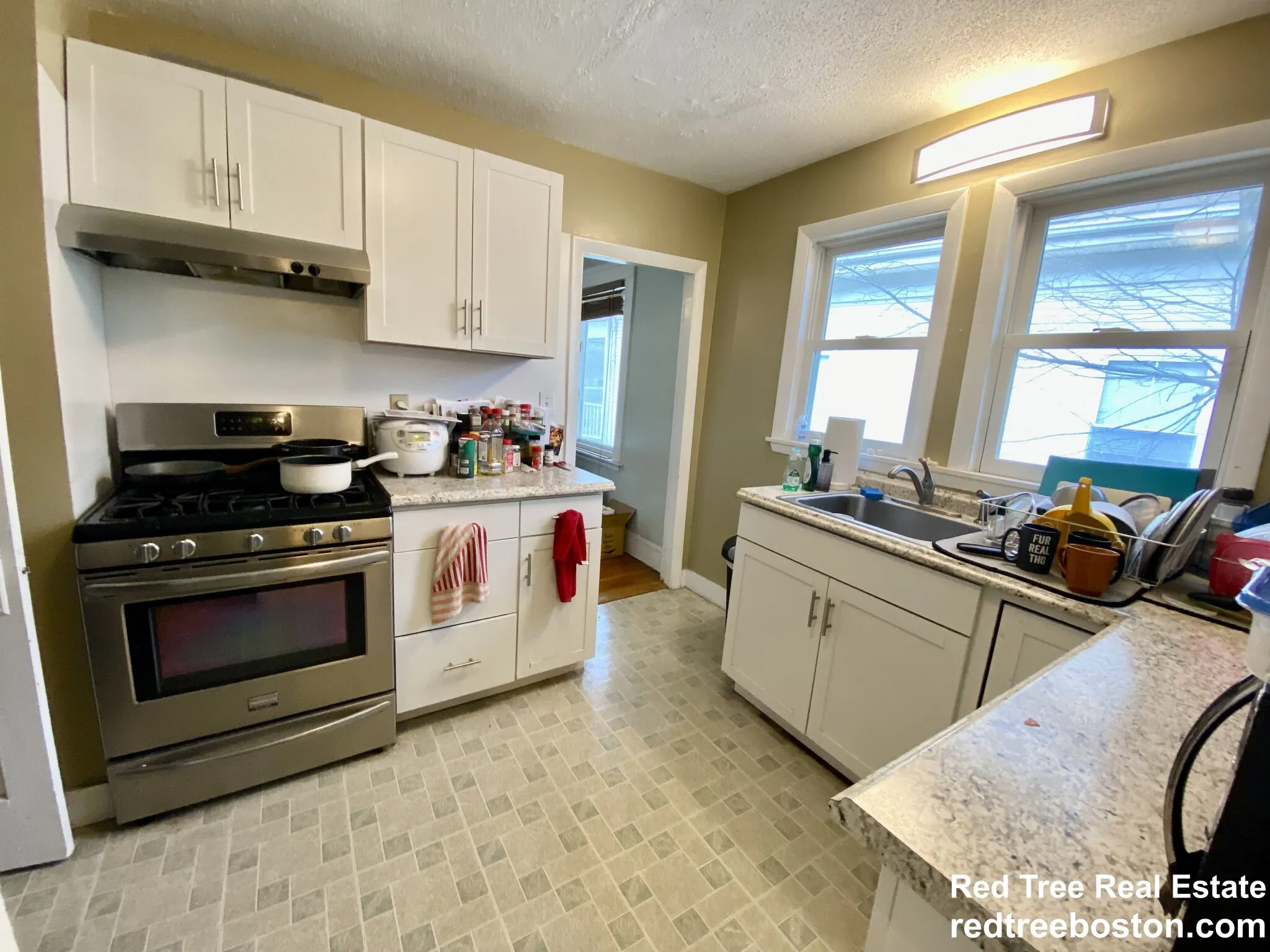 3 bed, 1 bath apartment for rent at 44 Day St Unit 2, Jamaica Plain — photo 11 of 29