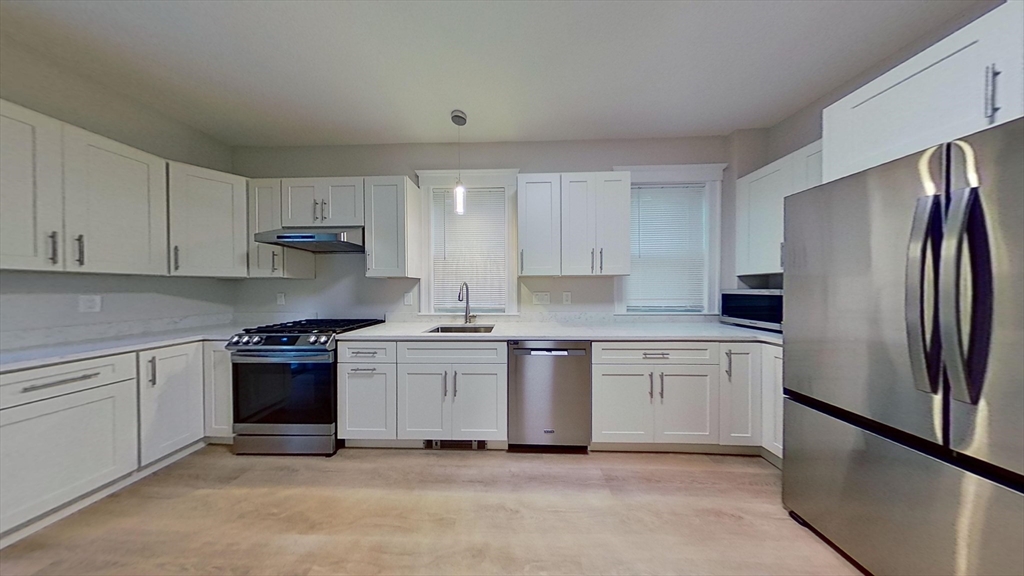 6 bed, 3 bath apartment for rent at 44 Dimmock St Unit 0, Quincy — photo 7 of 9
