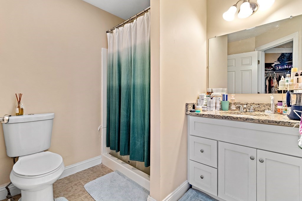 5 bed, 4+ bath apartment for rent at 44 Dominion Rd, Worcester — photo 12 of 24