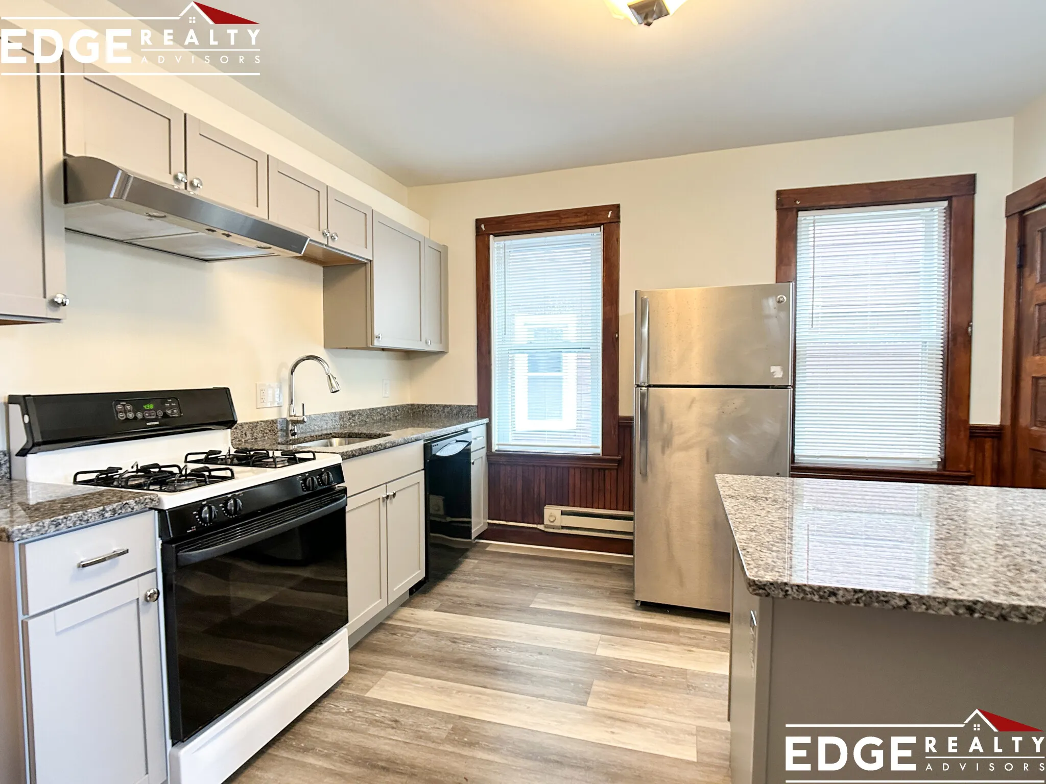 3 bed, 1 bath apartment for rent at 44 Easton St Unit 1, Allston — photo 3 of 10