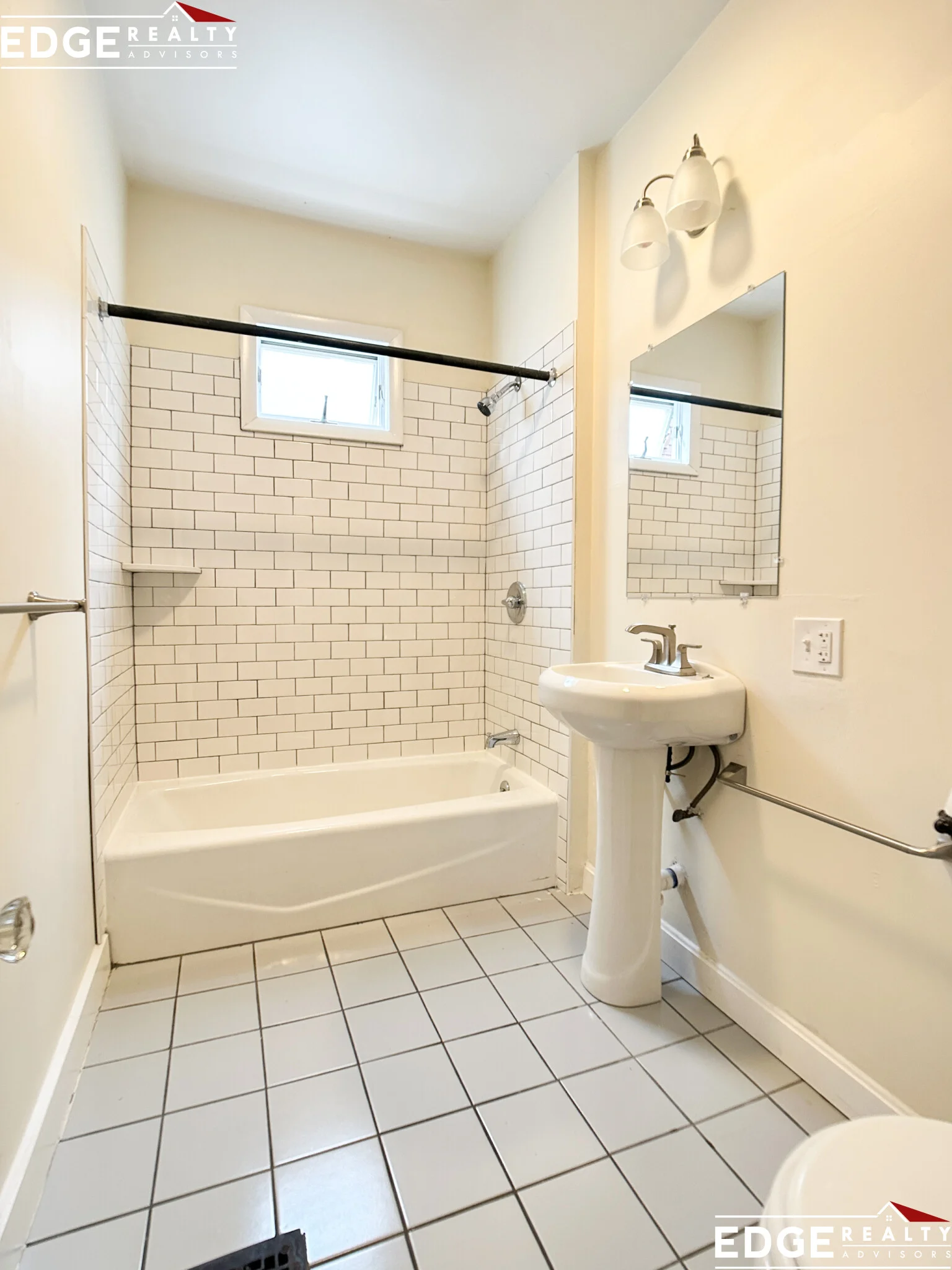 3 bed, 1 bath apartment for rent at 44 Easton St Unit 1, Allston — photo 9 of 10
