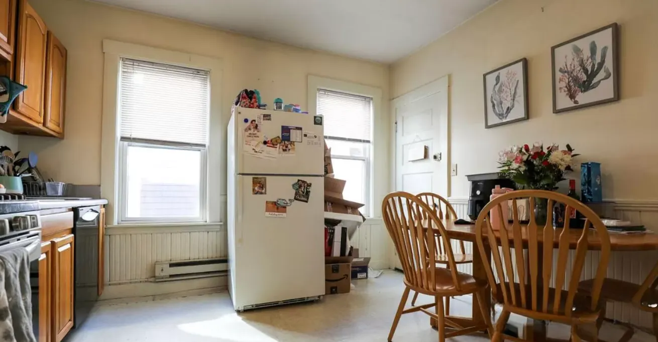 3 bed, 1 bath apartment for rent at 44 Easton St Unit 2, Allston — photo 1 of 15