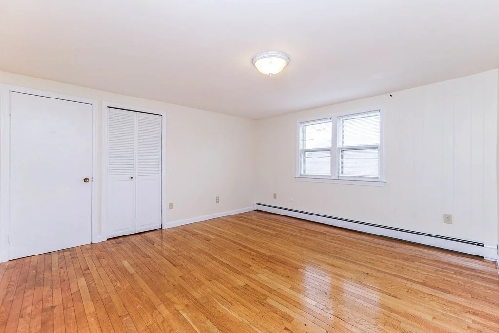 4 bed, 2 bath apartment for rent at 44 Egerton Rd Unit 1, East Arlington — photo 5 of 28