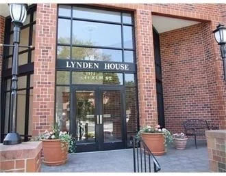 1 bed, 1 bath apartment for rent at 44 Elm St Unit 107, Worcester — photo 1 of 12