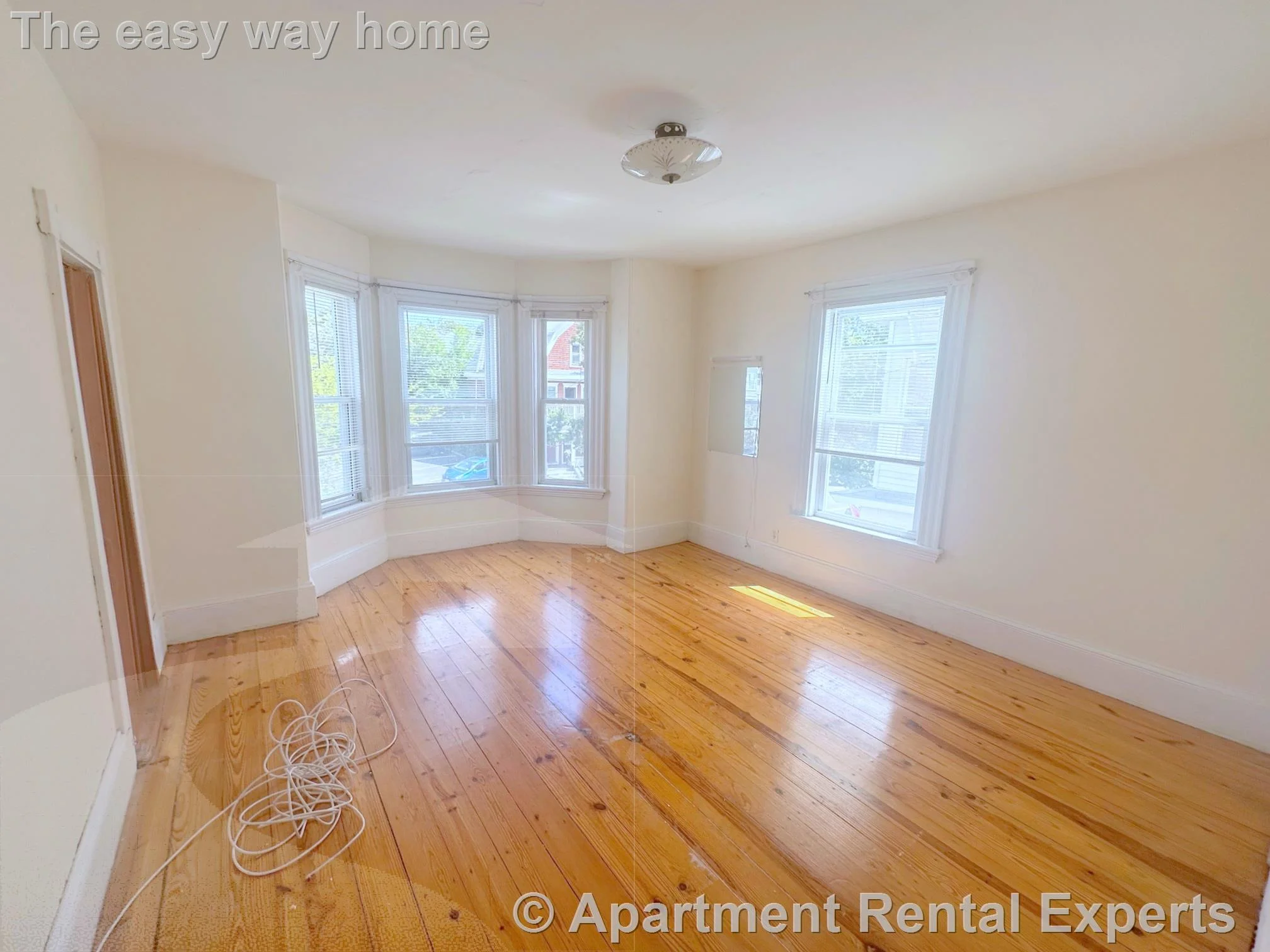 2 bed, 1 bath apartment for rent at 44 Elm St Unit 2, Porter Square — photo 3 of 14