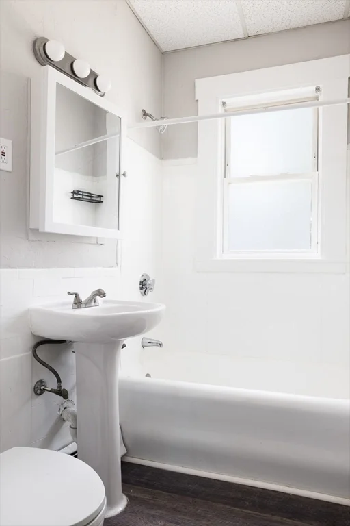 1 bed, 1 bath apartment for rent at 44 Estes St Unit 15, Lynn — photo 4 of 9