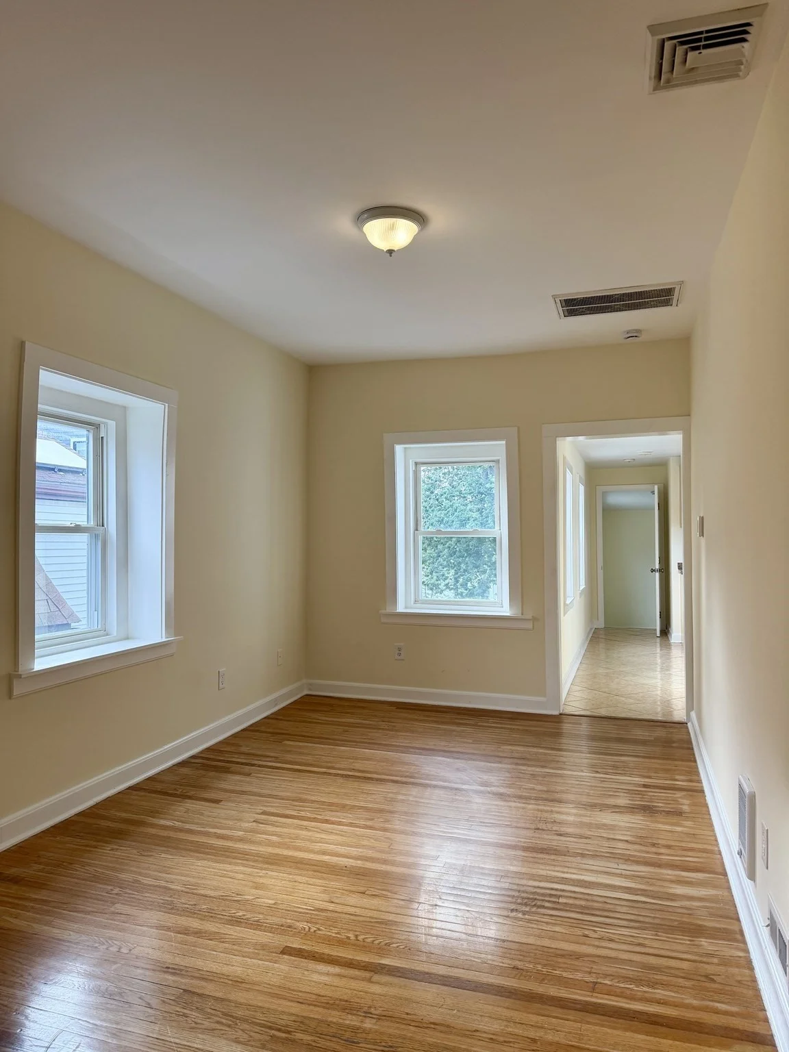 3 bed, 1 bath apartment for rent at 44 Everett St Unit 2, Everett — photo 8 of 10