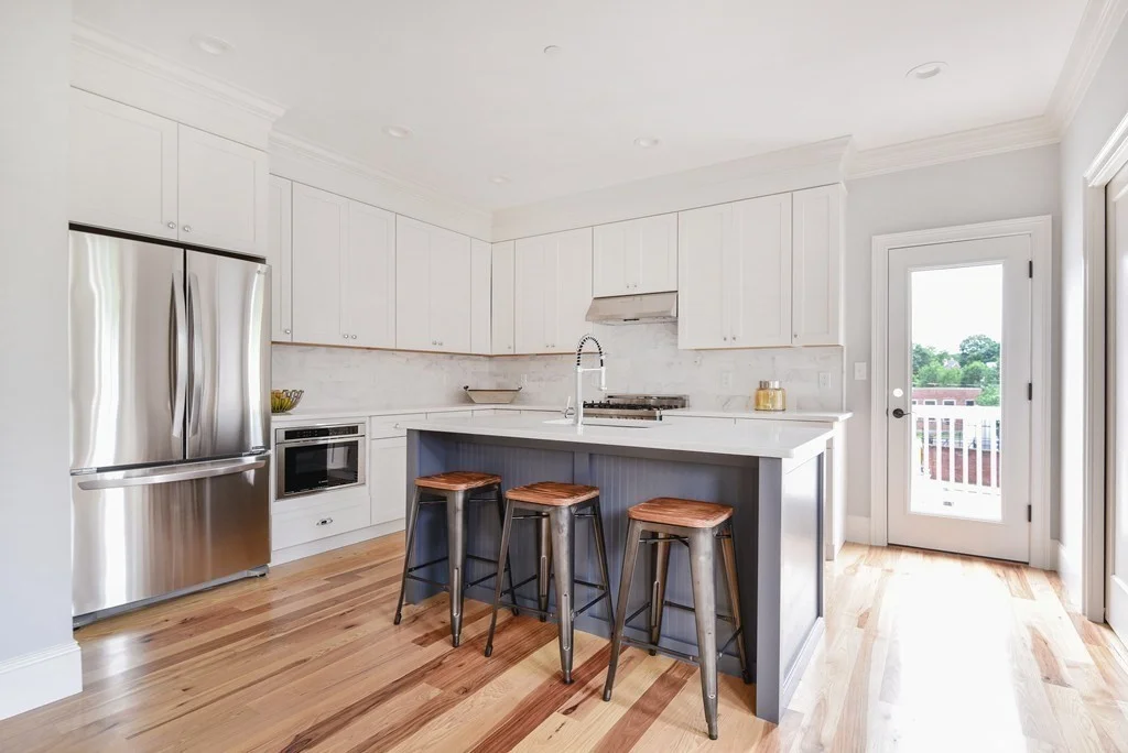 4 bed, 2 bath apartment for rent at 44 Evergreen St Unit 4, Jamaica Plain — photo 2 of 26