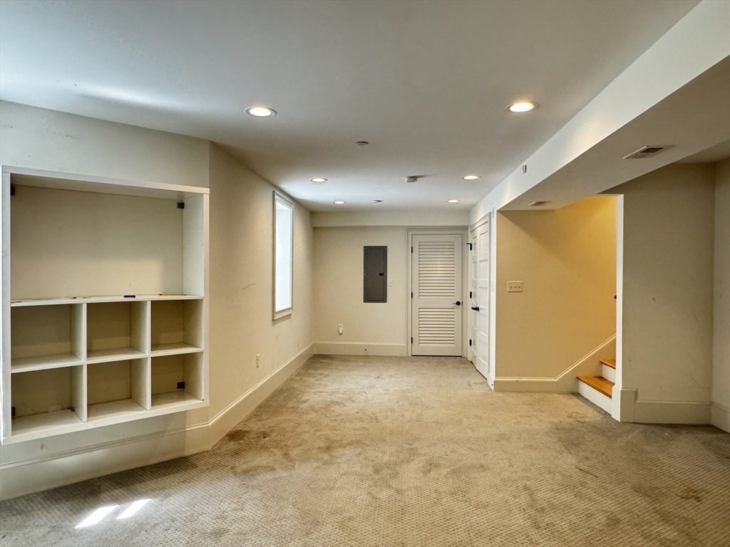 4 bed, 2 bath apartment for rent at 44 Evergreen St Unit Unit 4, Jamaica Plain — photo 26 of 38